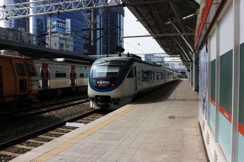 Korėjos Respublika, Traukinių Stotis, Metro, Geležinkelis, Traukinys