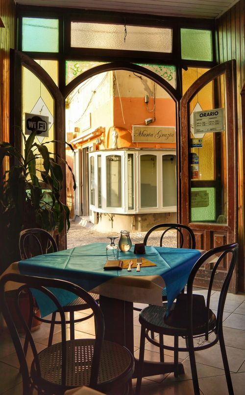 Restoranas, Interjeras, Stalas, Kėdės, Įėjimas, Ispanų, Italy