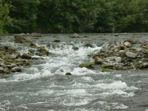 Upė, Vanduo, Akmenys, Srautas