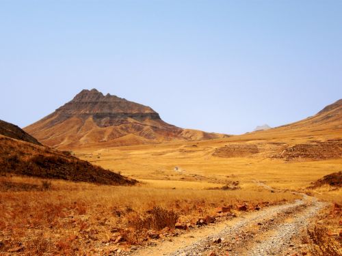 Kelias,  Trasa,  Dykuma,  Kalnas,  Akmenys,  Medis,  Vienišas,  Nevaisinga,  Plikas,  Namibija,  Erdvė,  Kietas,  Kelias Per Sausumoje