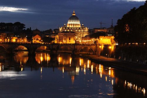 Romėnų,  Naktinis Vaizdas,  Vatikanas