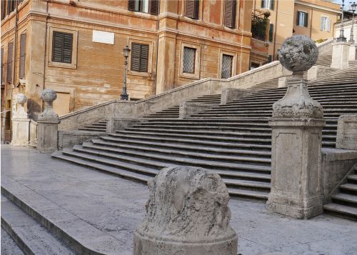Roma, Ispanų Žingsniai, Piazza Di Spagna, Spąstus, Paminklas