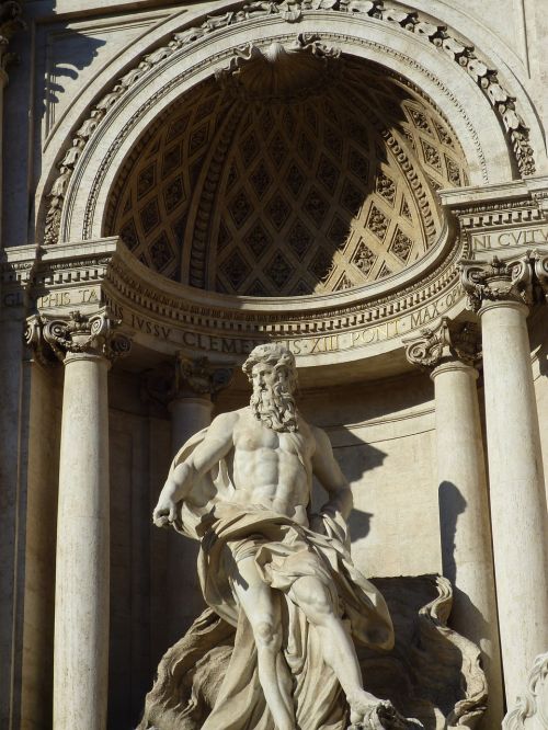 Roma, Statula, Trevi Fontanas