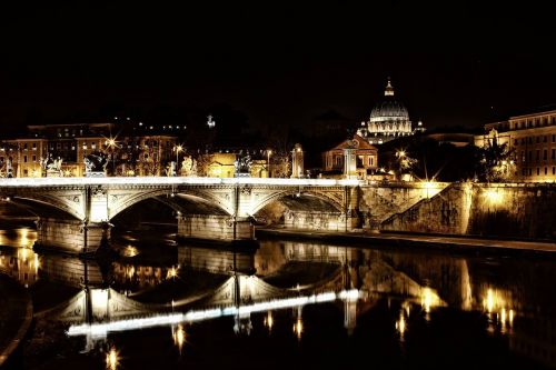 Roma, Tiber, Vatikanas, Tibro Pilis, Upė, Tiltas