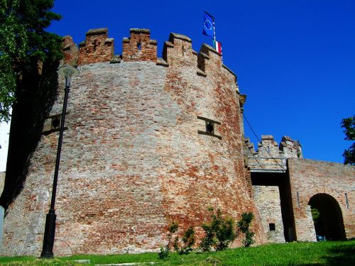 Rook, Siklós Pilis, Viduramžių Architektūra