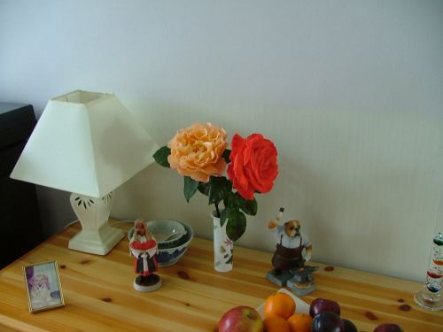 Du Rožės,  Stalas & Nbsp,  Papuošimai,  Papuošalai,  Rožės Ant Stalo