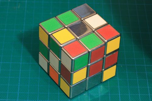 Rubik, Kubas, Žaislas, Žaidimas, Iššūkis, Spręsti, Problema, Matematika, Galvosūkis, Žaisti, Rubiko Kubas, Rubiks