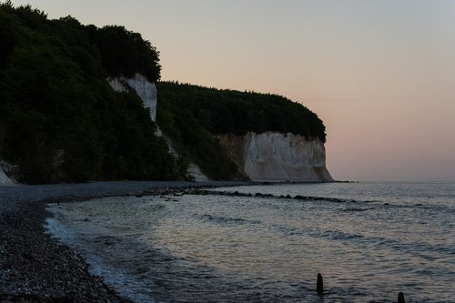 Rügen,  Baltos Uolos,  Abendstimmung,  Saulėlydžio,  Baltijos Jūra,  Sala,  Pakrantės,  Jūra,  Uolos,  Papludimys,  Lentos,  Pobūdį,  Vandens,  Vokietija,  Gamtos Parkas,  Kraštovaizdis,  Bankas,  Tamsa