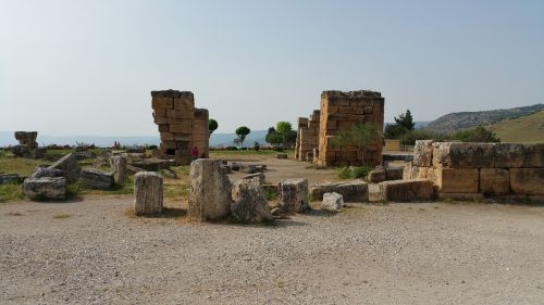 Pamukalė, Sugadinti, Hierapolis