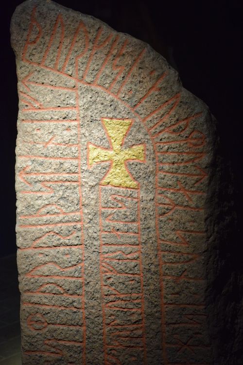 Rune, Akmuo, Stele, Danish, Denmark, Arhus, Simbolis