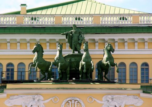 Rusija, Sankt Peterburgas, Marijos Teatras, Menas, Statula