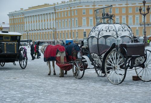 Rusija, Sankt Peterburgas, Vežimėliai, Rūmai Ermitažas, Rūmų Aikštė