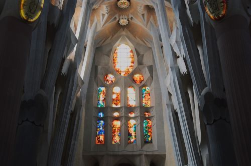 Sagrada Familia, Barcelona, Gaudi, Interjeras, Ispanija, Bažnyčia, Architektūra, Katedra, Orientyras, Pastatas, Žinomas, Turizmas, Statyba, Religija, Bazilika, Dvasingumas, Istorija, Paminklas, Krikščionybė, Paveldas, Vitražas