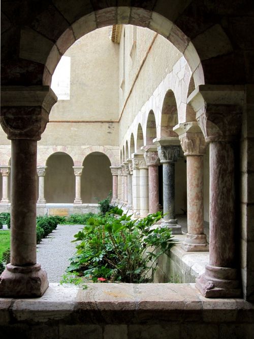 Saint-Genis-Des-Fontaines, Abbey, Vienuolynas, Benediktinų, Rytietiški-Pyrénées, Prancūzija
