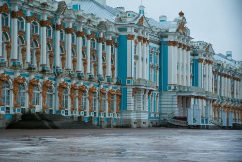 Sankt Peterburgas, Katalikų Rūmai, Pouchkine, Carai, Barokas