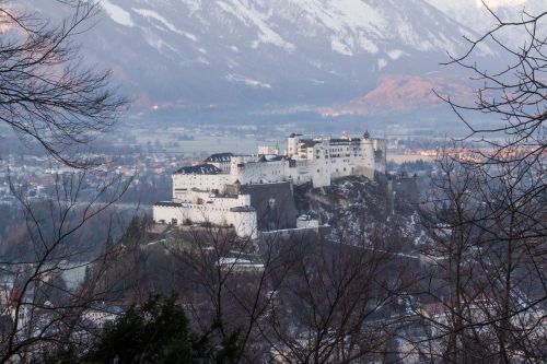 Salzburg, Austria, Saulėtekis, Morgenstimmung, Senamiestis, Mönchberg, Kapuzinerberg, Festivalis, Tvirtovė, Pavasaris