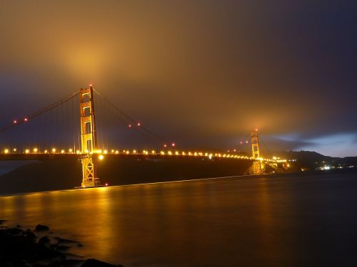 San Franciskas, Auksinių Vartų Tiltas, Kabantis Tiltas, San, Francisco, Kalifornija, Lankytinos Vietos, Plieniniai Kabeliai, Tiltas, Amerikietis, Auksiniai Vartai, Naktis, Rūkas, Apšviestas, Vakaras