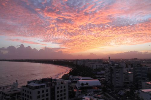 San Juanas, Puerto Rico, Dangus, Saulėtekis