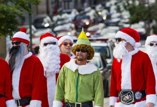 Santa, Kostiumas, Elfas, Žalias, Raudona, Gatvė, Claus, Šventė, Šventė, Sezoninis, Žmonės, Baltimore, Miestas, Miesto, Automobiliai