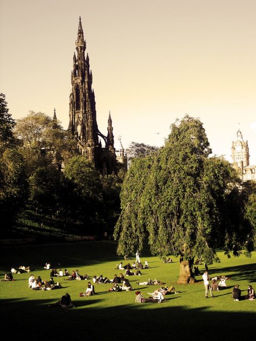 Scott Monumentas, Edinburgas, Škotija, Paminklas, Žalias, Parkas, Žmonės, Iškylai