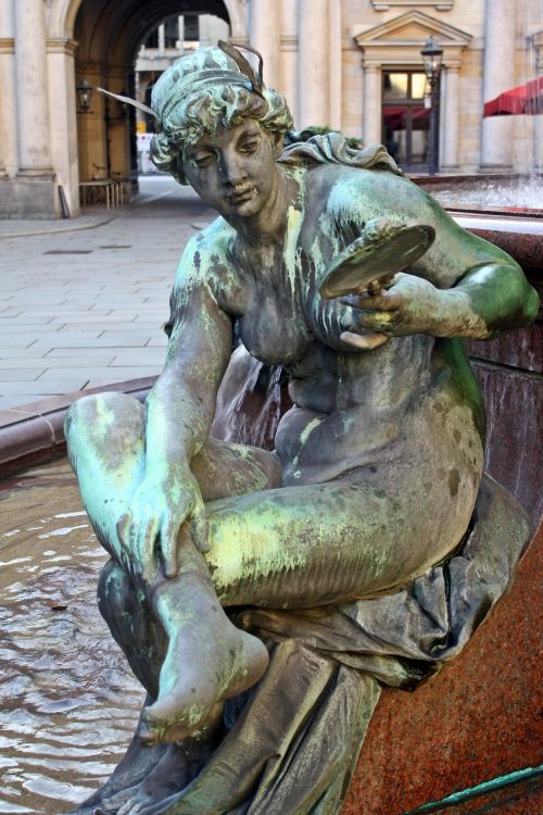 Skulptūra, Statula, Hamburgas, Hamburgensien, Rathausmarkt, Narciziškas, Veltui, Savimyla, Tarptautinė Moterų Diena
