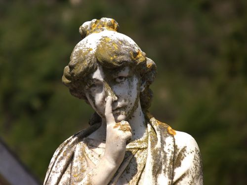Skulptūra,  Statula,  Teismo Posėdyje,  Kapinės,  Ascoli Piceno,  Be Honoraro Mokesčio
