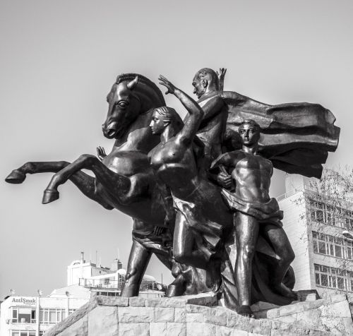 Skulptūra, Atatürk, Antalija, On