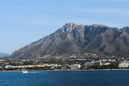 Jūra, Valtis, Vandenynas, Vanduo, Kelionė, Laivas, Atostogos, Šventė, Mėlynas, Dangus, Vasara, Jachta, Gabenimas, Sportas, Žvejyba, Laisvalaikis, Buriu, Linksma, Kruizas, Poilsis, Gamta, Jūrų, Papludimys, Atsipalaiduoti, Laivas, Jūrinis, Didelis, Žuvis, Atogrąžų, Saulėtas, Transportas, Banga, Balta, Žmonės, Įranga, Gyvenimo Būdas, Prabanga, Dizainas, Šiuolaikiška, Namai, Naujas, Vidaus, Interjeras, Kambarys, Šiuolaikinis, Patalpose, Namas, Baldai, Virtuvė, Butas, Mediena, Šviesus, Apdaila, Stilius, Niekas, Švarus, Dekoruoti, Architektūra, Stilingas, Prietaisas, Priežiūra, Šviesa, Gyvenimas, Gyvenamasis, Moteris, Grindys, Langas, Patogus, Marbella, Ispanija, Jaukus