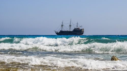 Jūra, Bangos, Kruizinis Laivas, Piratų Laivas, Nuotykis, Ayia Napa, Kipras