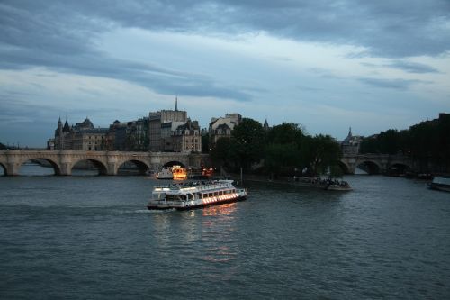 Seine, Paris, Valtis, Upė, France, Miestas, Kelionė, Europa, Prancūzų Kalba, Miesto Panorama, Turizmas, Notre, Dame, Turistinis