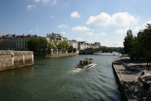 Upė Seine, Sanchez, Paris, Valtis