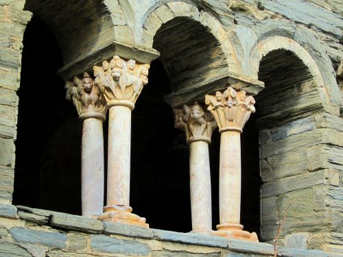 Serrabonas, Priory, Vienuolynas, Romanesque, Pyrénées-Orientales, Viduramžių, France