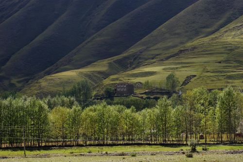 Sichuanas, Xinduqiao, Kraštovaizdis