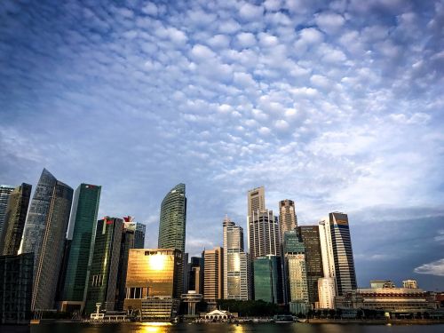 Singapūras, Singapūro Upė, Panorama, Pastatas, Vanduo, Finansinis Rajonas, Dangoraižis, Architektūra, Miesto, Biurai, Verslas, Bankas, Miestas, Atspindys, Bokštas, Mėlynas Dangus, Žmonės, Turizmas