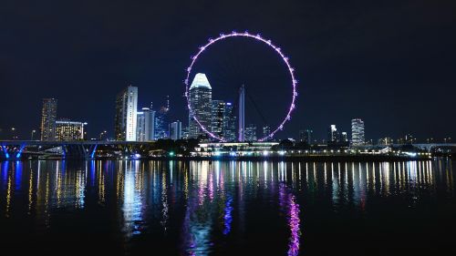 Singapūras, Ferris Ratas, Didelis Ratas, Upė, Panorama, Pastatas, Vanduo, Naktis, Dangoraižis, Architektūra, Miesto, Biuras, Verslas, Singapūras Lėktuvas, Ratas, Neonas, Spalva, Pritraukimas, Turizmas