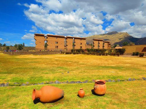 Arqueologico Svetainė, Peru, Archeologinis Saitas, Raqchi