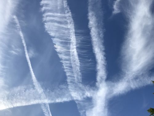 Dangus, Orlaivis, Contrail