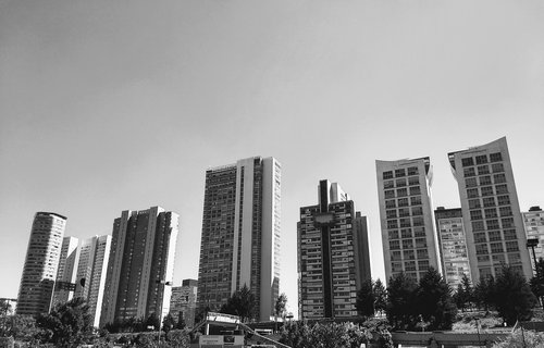Dangoraižis,  Miestas,  Buveinė,  Architektūra