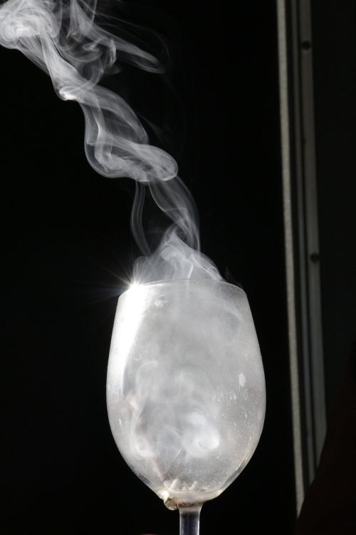 Dūmai, Stiklas, Gyvenimo Būdas