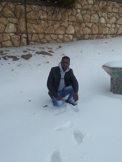 Sniegas, Vaikinas, Arabas