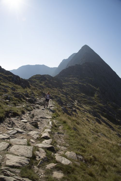 Snieguotė,  Slėnis,  Valų Kalba,  Kalnai,  Snowdon,  Uk,  Lauke,  Kiauras,  Kalnas,  Natūralus,  Parkas,  Nacionalinis,  Žalias,  Šiaurė,  Vaizdas,  Smailės,  Panoraminis,  Peizažas,  Žolė,  Vasara,  Garai,  Ežeras,  Variklis,  Debesys,  Kaimas,  Gwynedd,  Pano,  Britanija,  Snowdonia - Snowdon