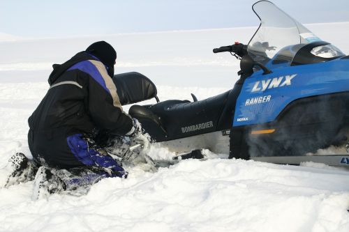 Sniegomobilis, Rizika, Motoroleris, Iškasti, Spitsbergenas