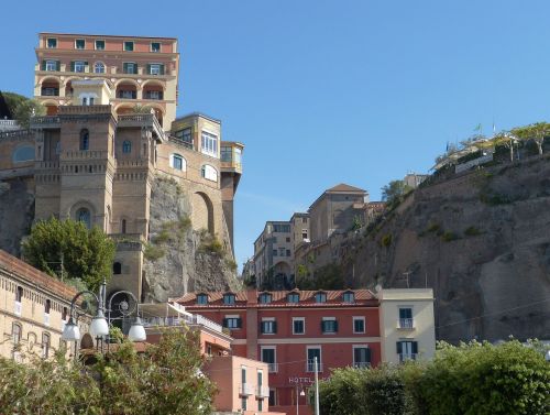 Sorrento, Italy, Rokas, Kietas, Miesto Panorama, Kranto, Uolos, Turizmas, Viešbutis, Viduržemio Jūros