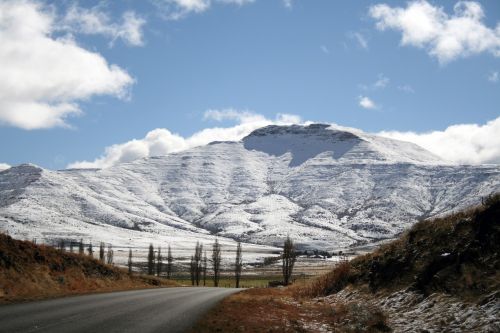 Pietų Afrika, Rytinė Kalva, Kalnai, Sniegas, Žiema, Smailės, Kelias, Horizontas, Medžiai