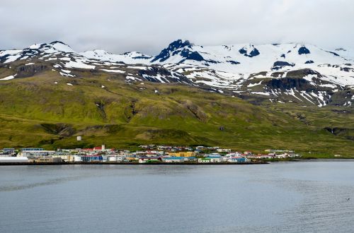 Spitsbergenas, Šiaurės Ašigalis, Vasarą