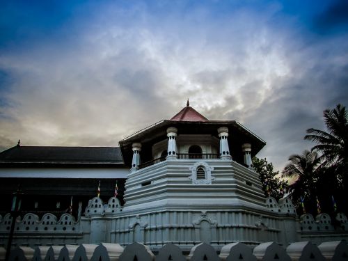 Šri Lanka, Kandy, Danties Relikvijos Šventykla