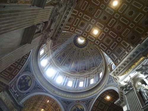 St Peterio Bazilika, Roma, Šviesa