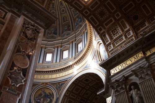 St Peterio Bazilika, Roma, Vatikanas, St Peterio Aikštė, Italy, Kupolas Viduje, Popiežius