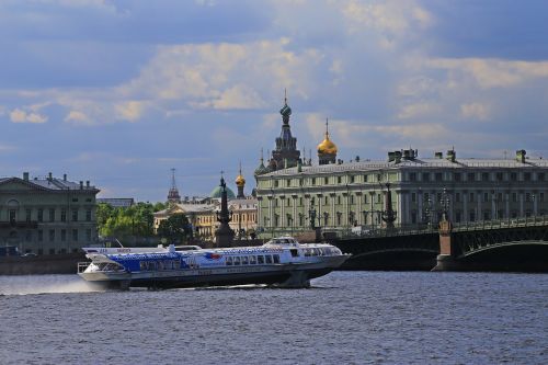 Sankt Peterburgas, Miestas Neva, Rusija, Gražus Vaizdas, Upė, Gegužė, Vaikščioti