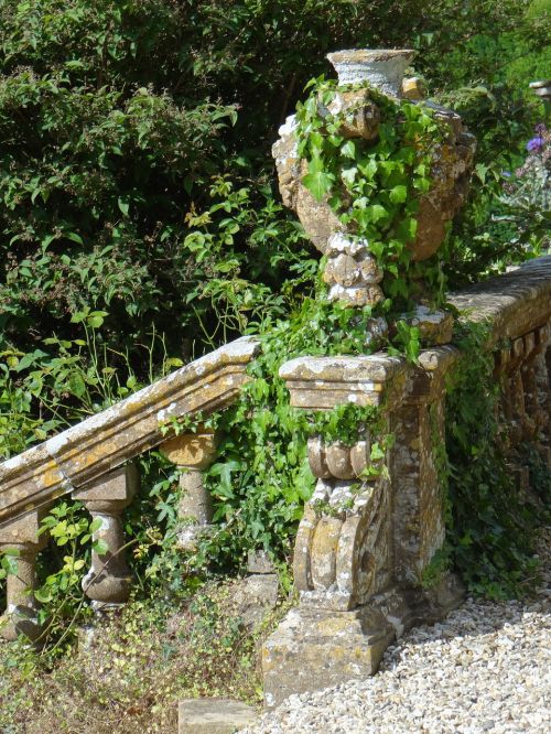 Laiptai, Ivy Romantika, Anglija